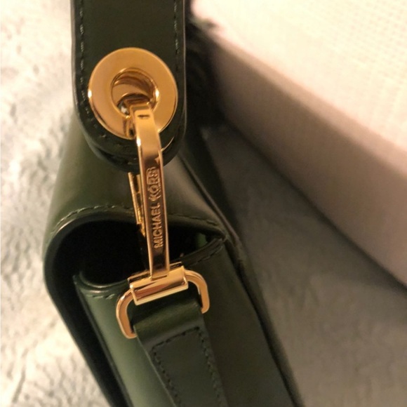 Michael Kors Green Shoulder Bag - Picture 5 of 8